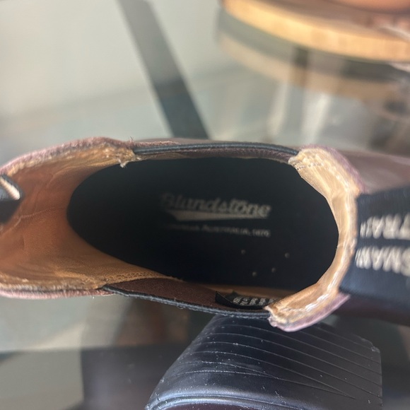 Blundstone Brown Ankle Boots - Picture 8 of 8